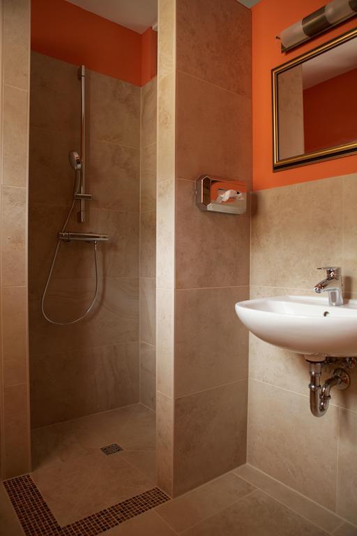 Seminar- Und Gaestehaus Flussbad Gartenstrasse 베를린 외부 사진