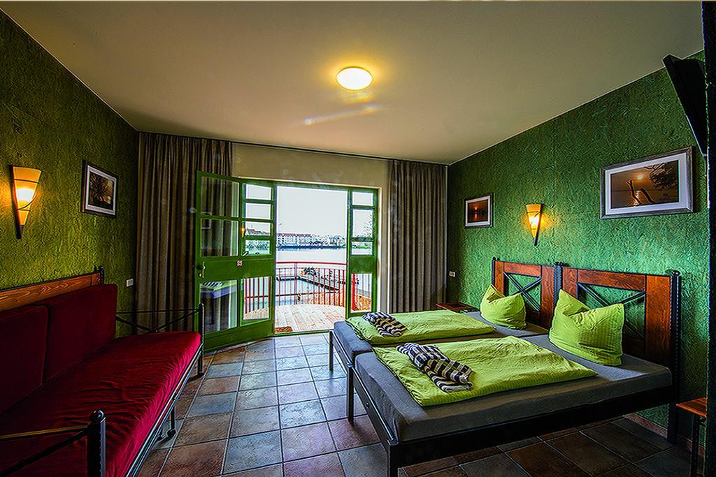 Seminar- Und Gaestehaus Flussbad Gartenstrasse 베를린 외부 사진